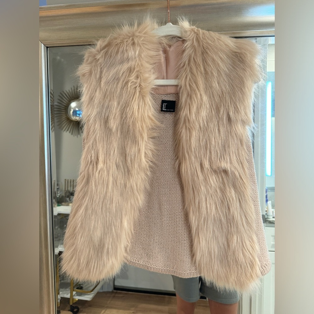 Love Token faux fur vest